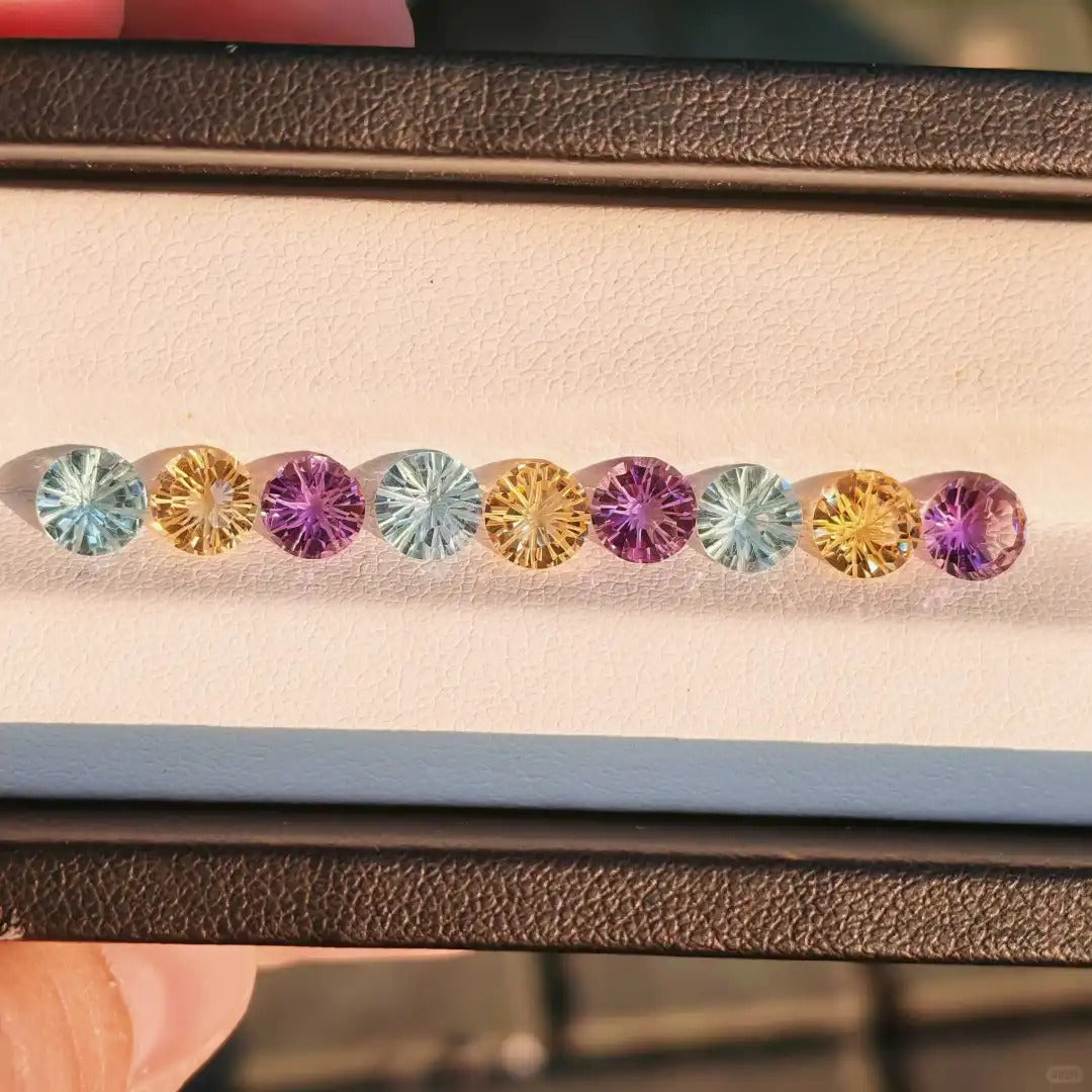 “Estrellas Brillantes” – Gemas con talla fuego de 6 mm - (tiempo de producción 7–15 días)